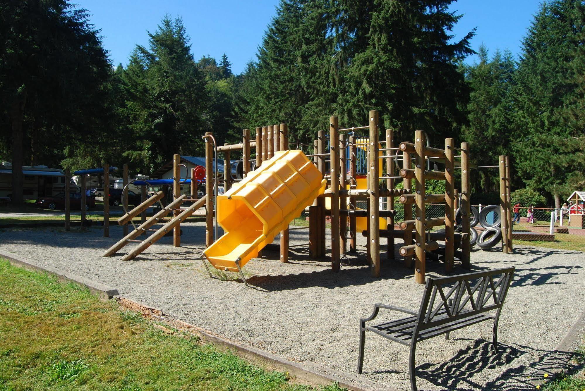 Thunderbird Rv & Camping Resort Monroe Exteriér fotografie